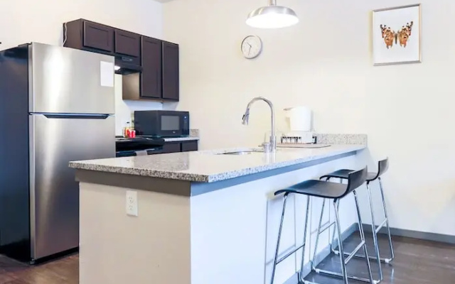photo 2 of Kasa Minneapolis Apartments Near U Of M