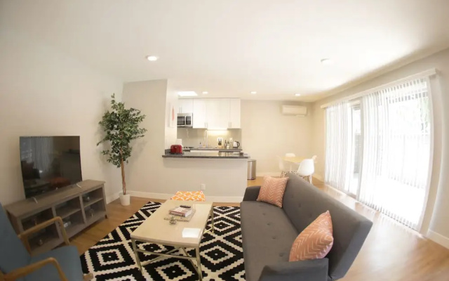 photo 5 of Kasa Mountain View Apartments