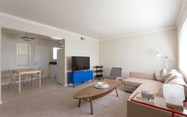 photo 4 of Kasa Palo Alto Apartments