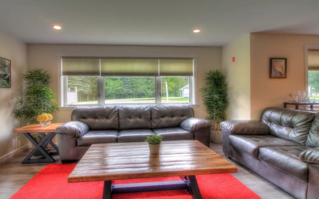 photo 2 of Kcis 432 - Killington Tree House: 2 Room Modern Condo