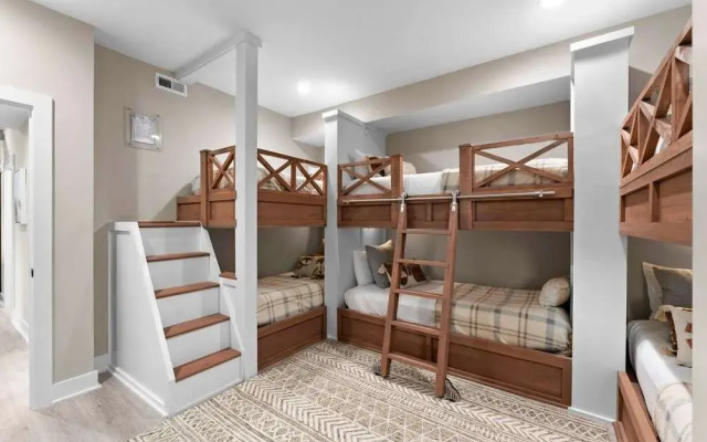 photo 5 of Keenan Beach W/beach, Heated Pool & Game Room