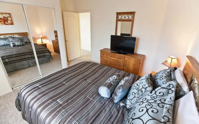 photo 2 of Keep It Simple By Signature Vacation Rentals