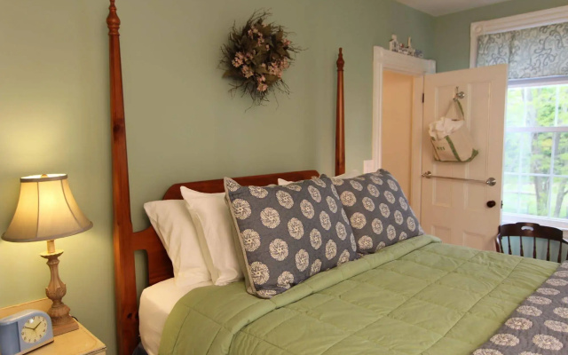 photo 3 of The Kendall Inn