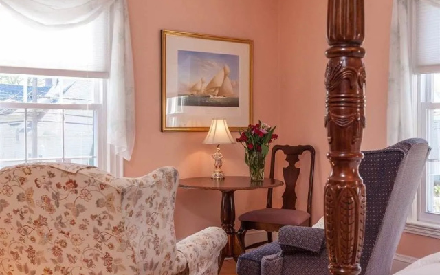 photo 2 of Kennebec Inn Bed and Breakfast