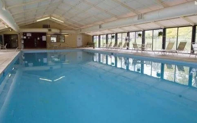 photo 5 of Best Western Kenwood Inn