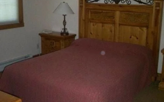 photo 3 of Kicking Horse Lodges