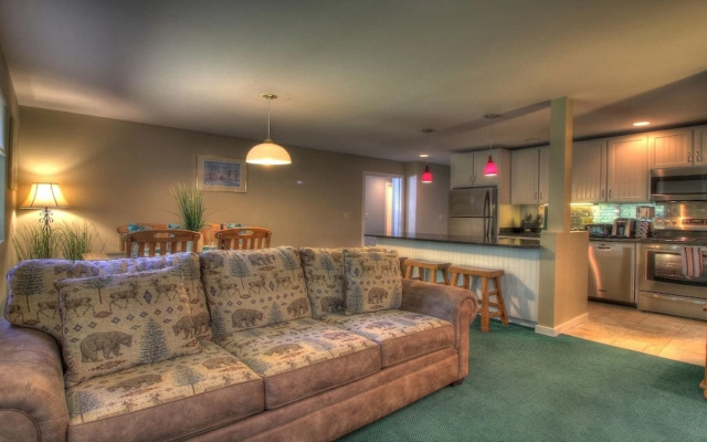 photo 3 of Killington Center Suite:  Perfect for families!  Sleeps 10 in 3BR/2BA renovated condo