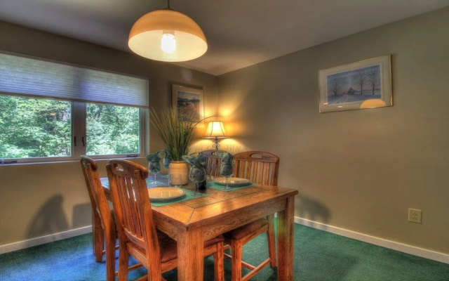 photo 5 of Killington Center Suite:  Perfect for families!  Sleeps 10 in 3BR/2BA renovated condo