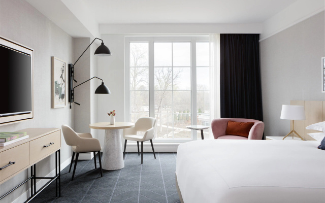 photo 4 of Kimpton The Forum Hotel by IHG