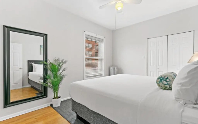 photo 2 of King Bed, Full Kitchen, Rogers Park 5mins Loyola