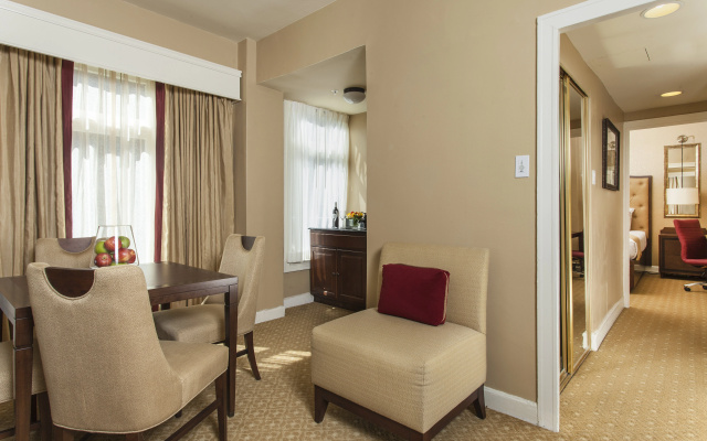 photo 5 of King George Hotel
