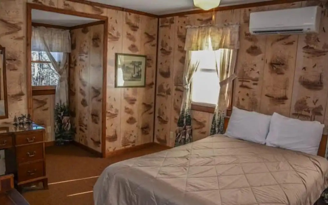 photo 2 of Kingdom Cabin 1