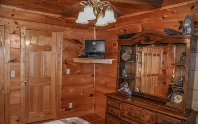 photo 5 of Kingdom Cabin 2