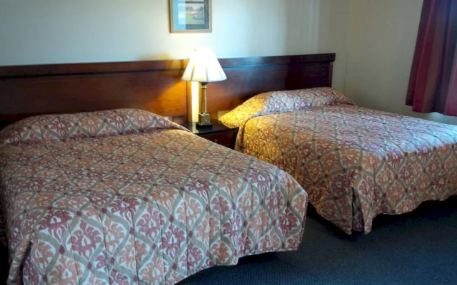 photo 2 of King's Arms Motel