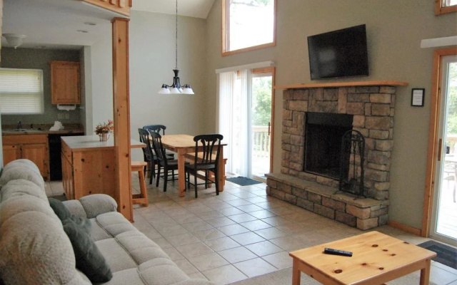 photo 2 of Kings Cove Resort