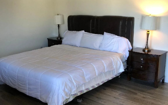 photo 5 of Kings Lodge Motel