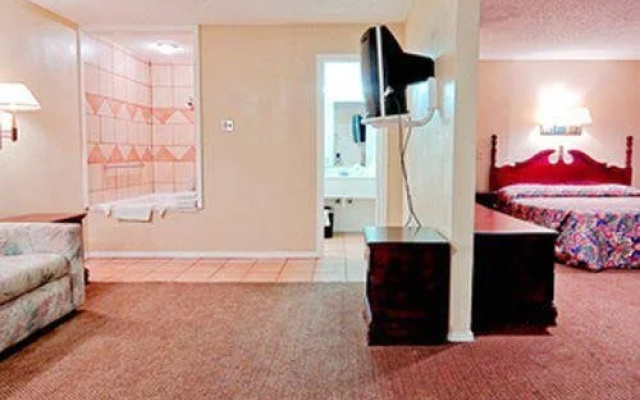 photo 3 of Kingsley Inn  Suites