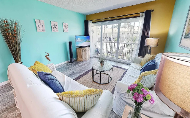 photo 2 of Kingston Arms On Lido Key 1BR