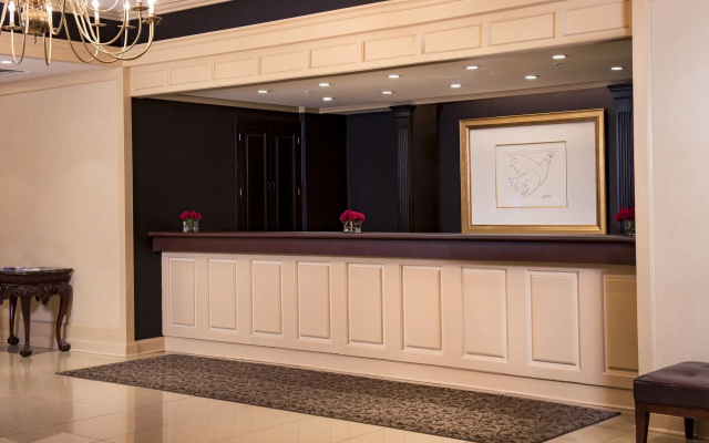 photo 2 of Bella Vista Hotel & Suites