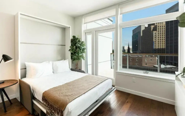 photo 4 of Kislak 601 1BR Penthouse with Stunning Rooftop Terrace