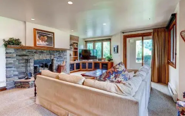 photo 3 of Kiva 221