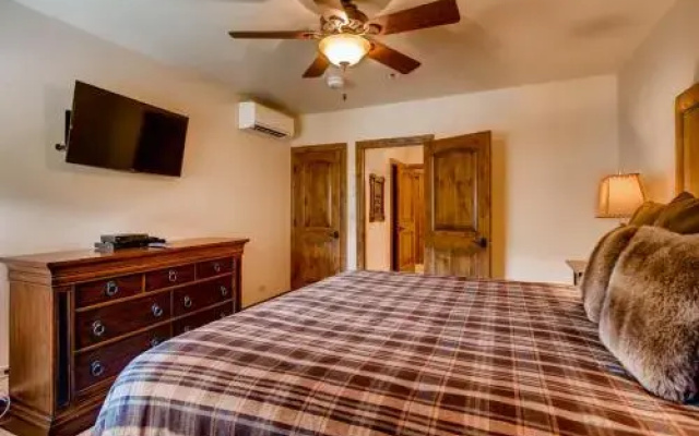 photo 5 of Kiva 221