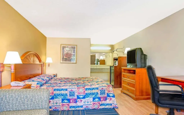 photo 5 of Travelodge by Wyndham Laurel/Ft. Meade/Near NSA