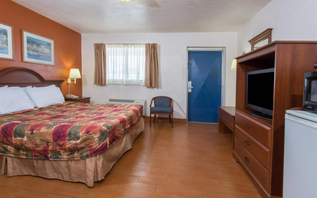 photo 4 of Knights Inn Arcadia