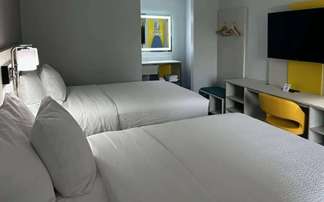 photo 5 of Days Inn by Wyndham Baltimore Northwest