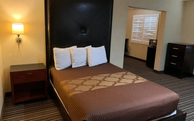photo 2 of Buena Park Inn