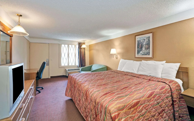 photo 2 of Knights Inn Charleston