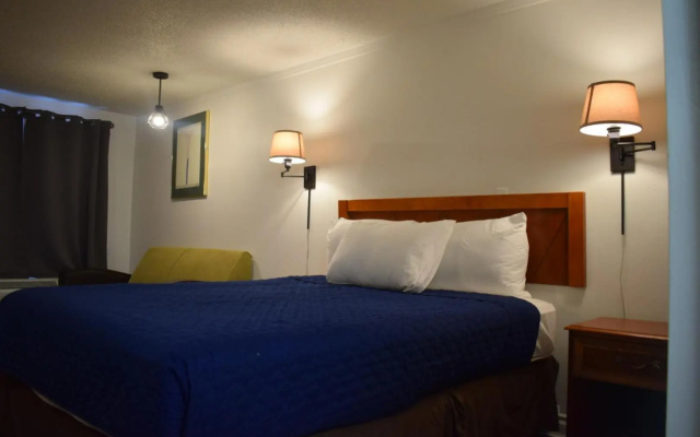 photo 5 of Knights Inn Farmington Hill