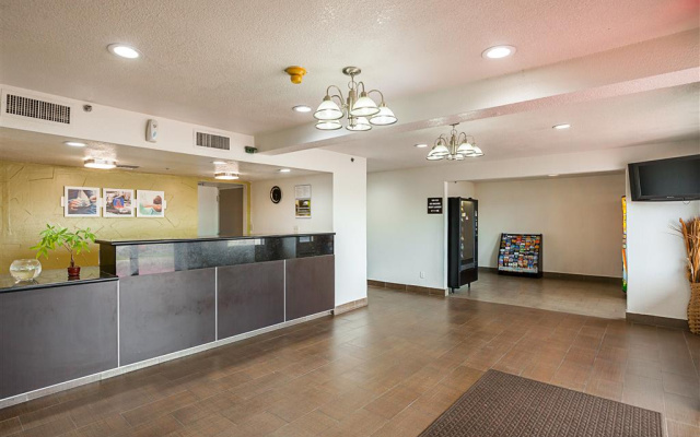 photo 5 of Studio 6 Fort Worth, TX - Meacham