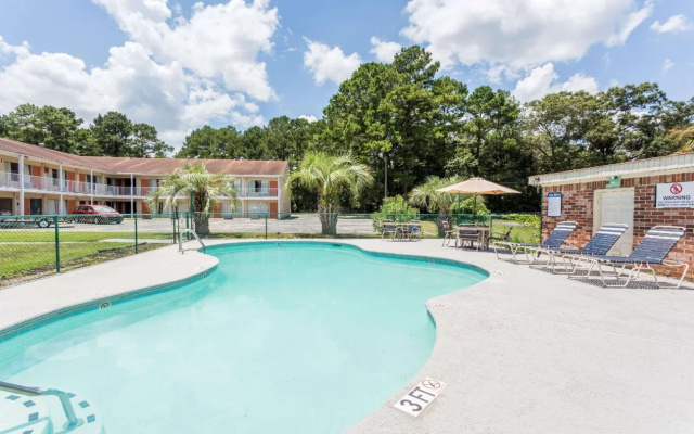 photo 3 of Knights Inn Hardeeville