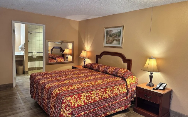photo 2 of Highland Inn