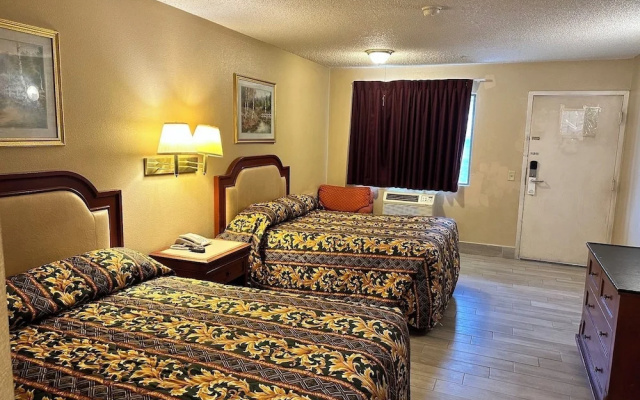 photo 3 of Highland Inn