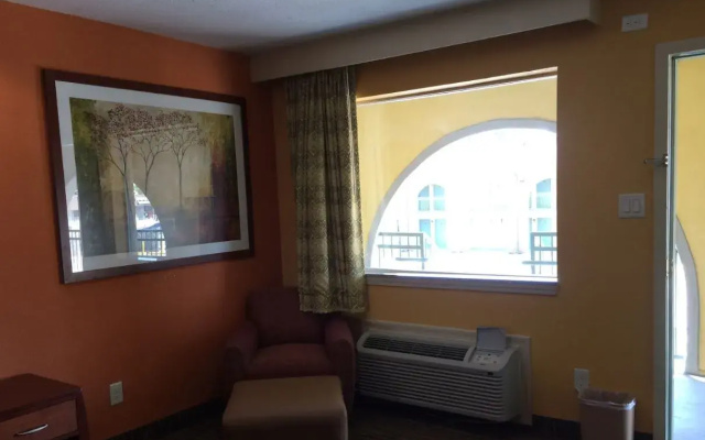 photo 3 of Select Inn & Suites Houston