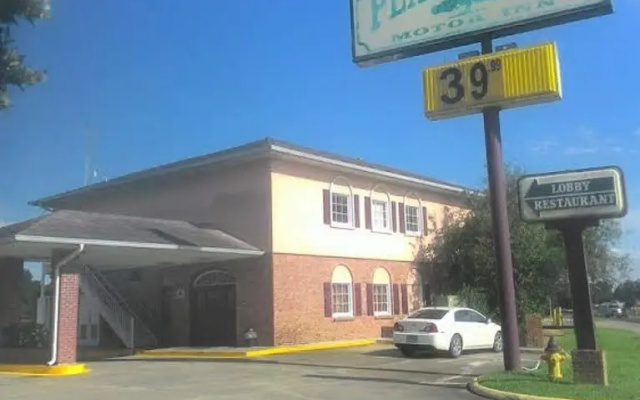 photo 3 of Plantation Inn