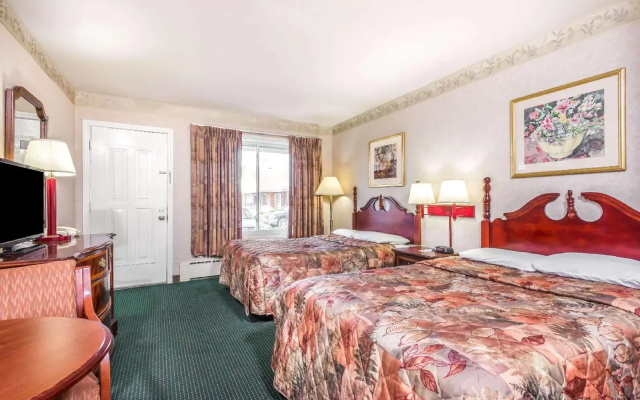 photo 3 of Knights Inn Lenox