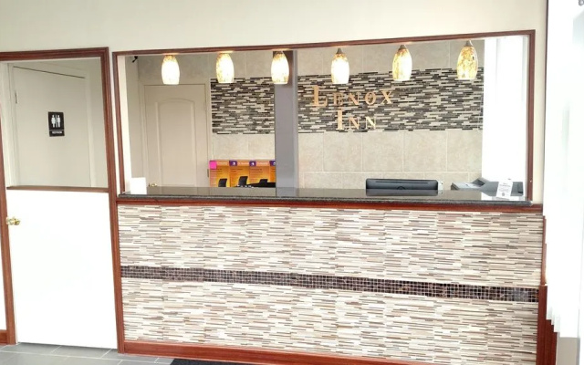 photo 2 of Hope Inn