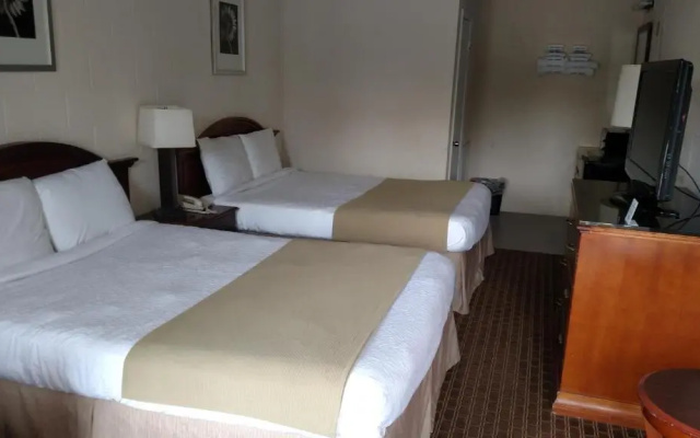 photo 3 of Hope Inn