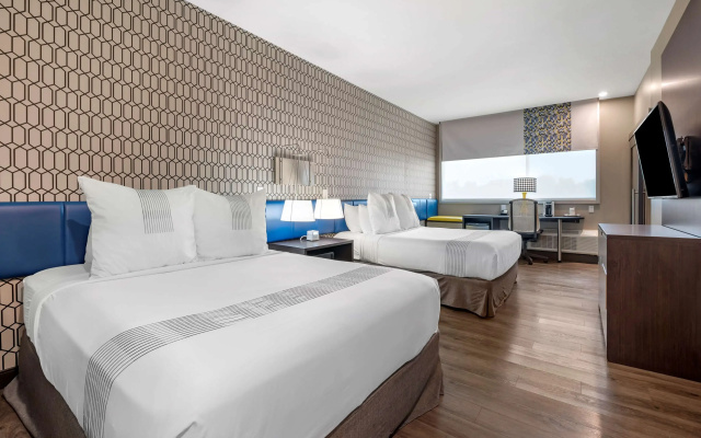 photo 3 of Lexington Hotel