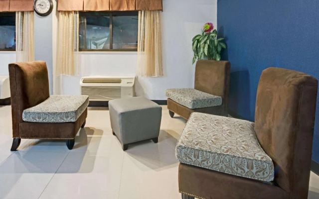 photo 2 of Dallas Love Field Inn