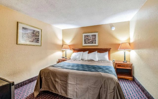 photo 3 of Rodeway Inn