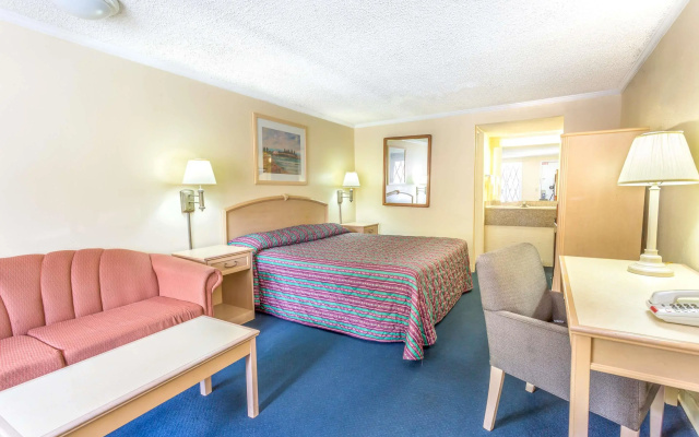 photo 4 of Knights Inn - Norcross, GA