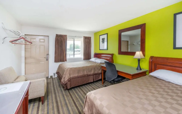 photo 4 of Rodeway Inn Pittsfield
