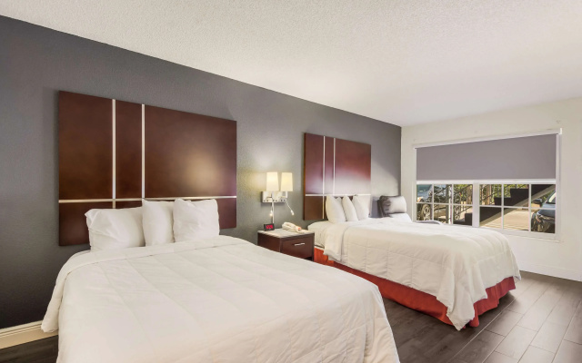 photo 3 of SureStay Hotel by Best Western Sarasota Lido Beach