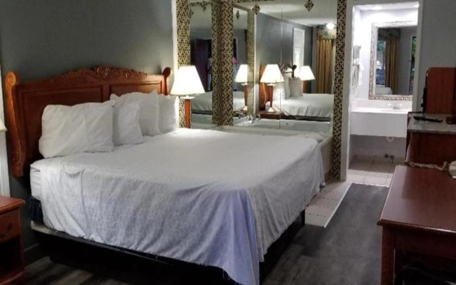 photo 5 of Knights Inn Sterling Heights