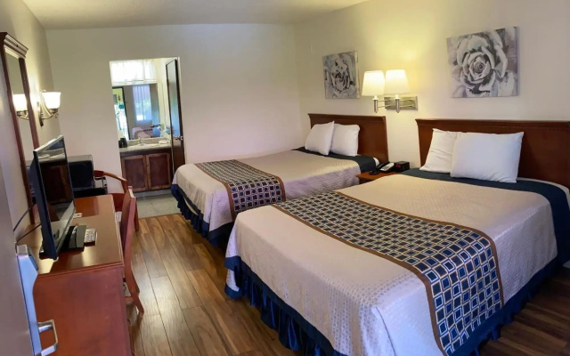 photo 3 of Vantage Point Inn Woodland Hills