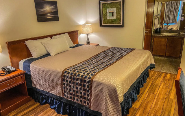 photo 4 of Vantage Point Inn Woodland Hills